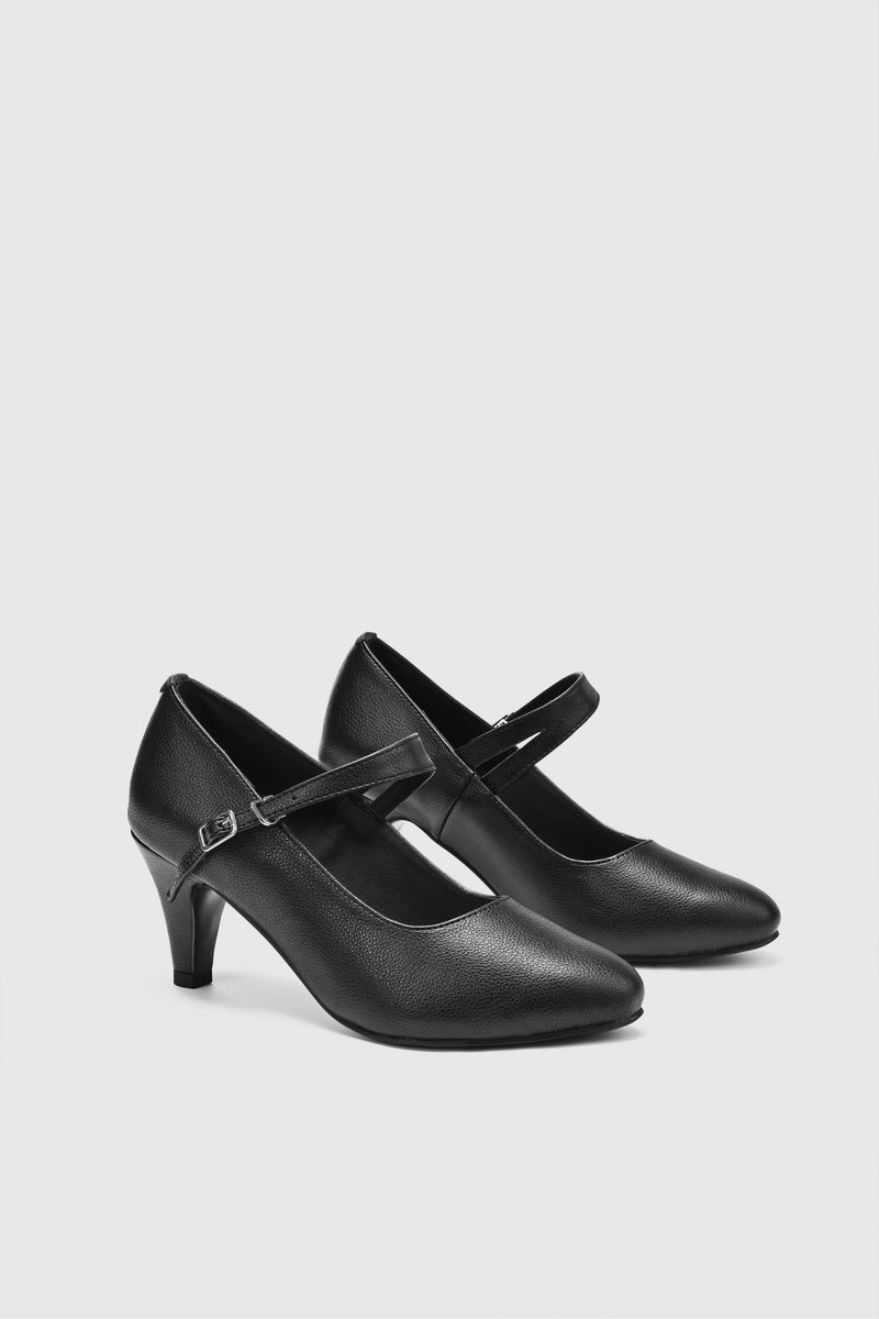 a pair of black classic Closed Toe Ankle Strap Shoes