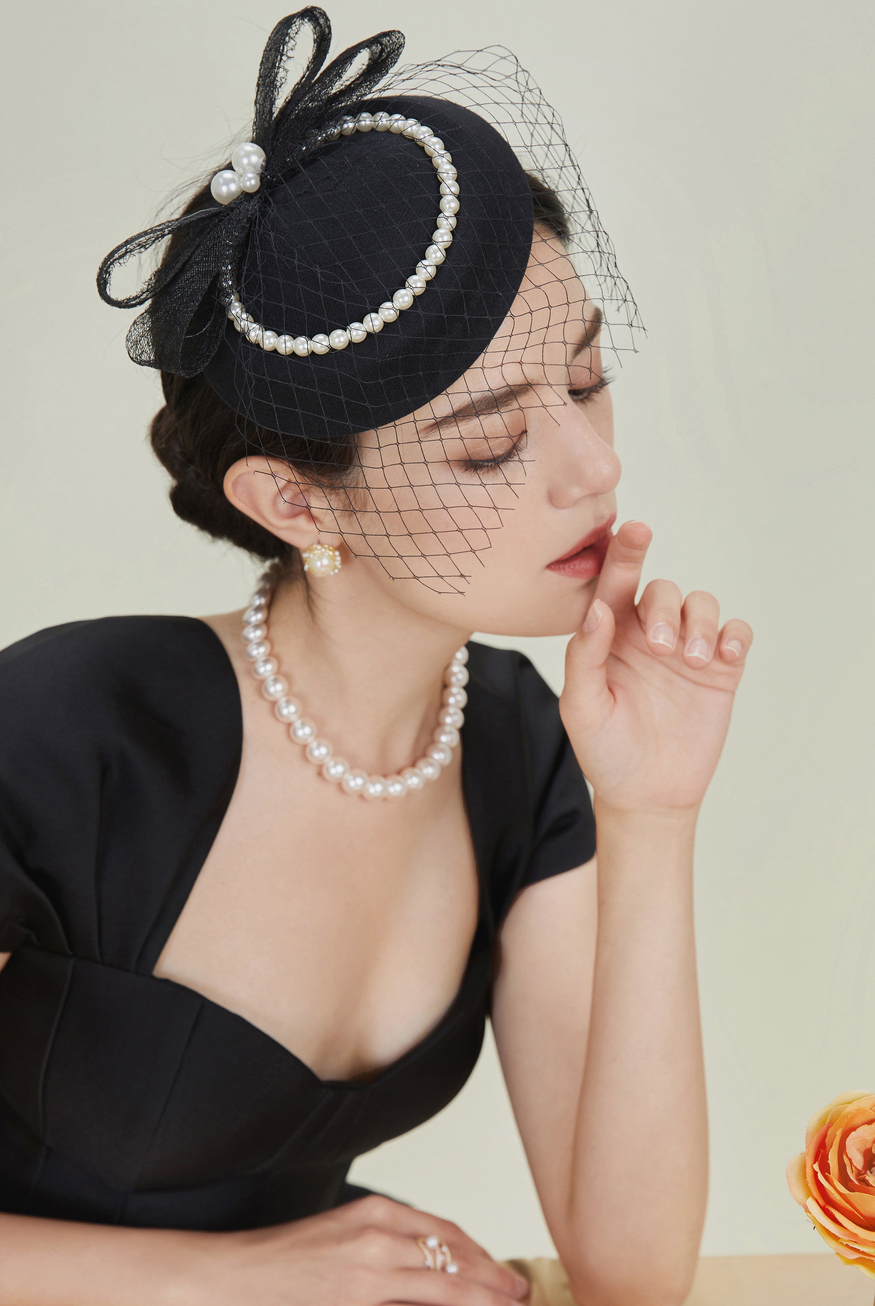 Pearl Studded Veil Feather Pillbox Fascinator | black | 3