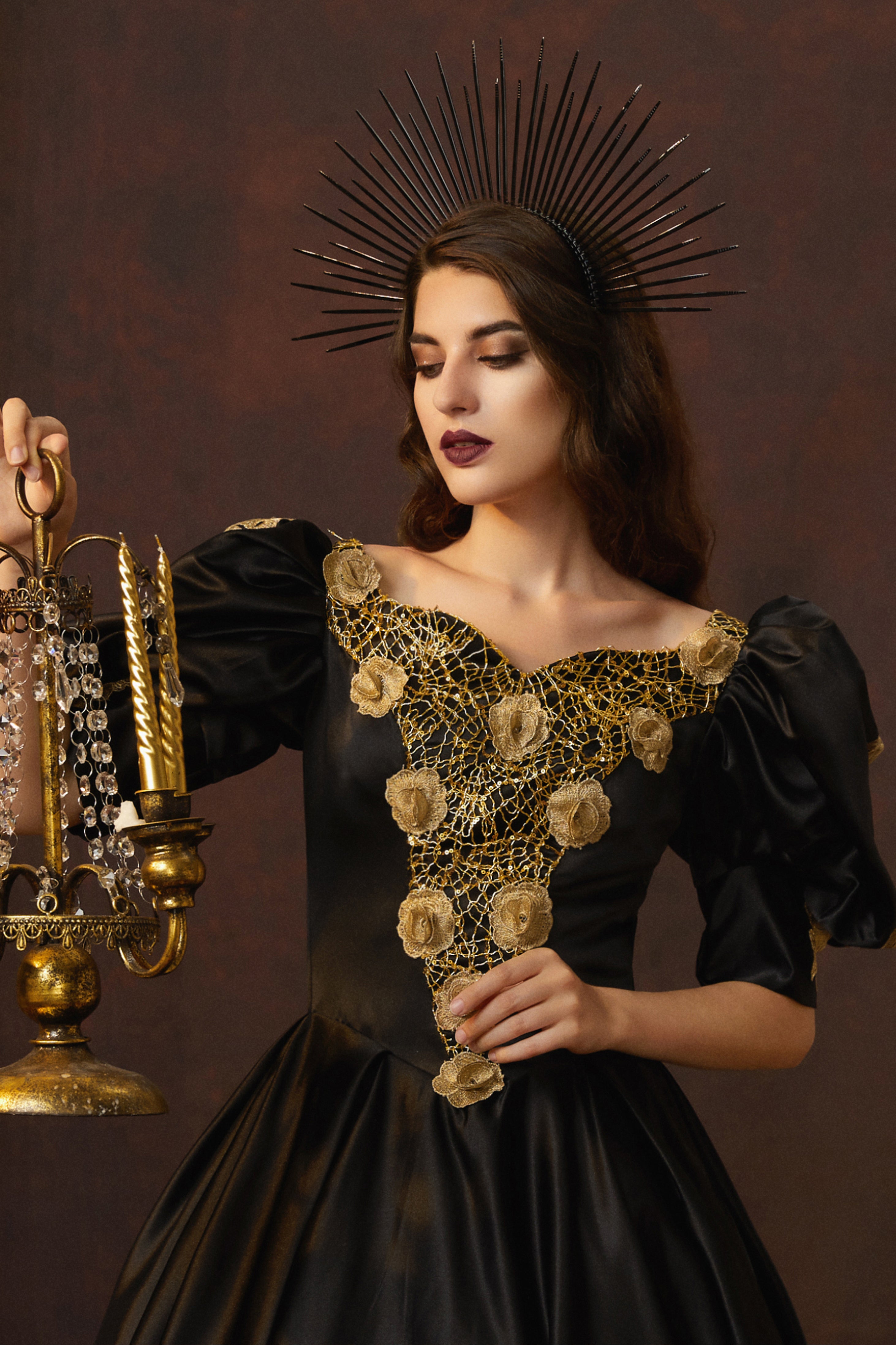 Sunburst Goddess Mary Halo Crown | Black | 3