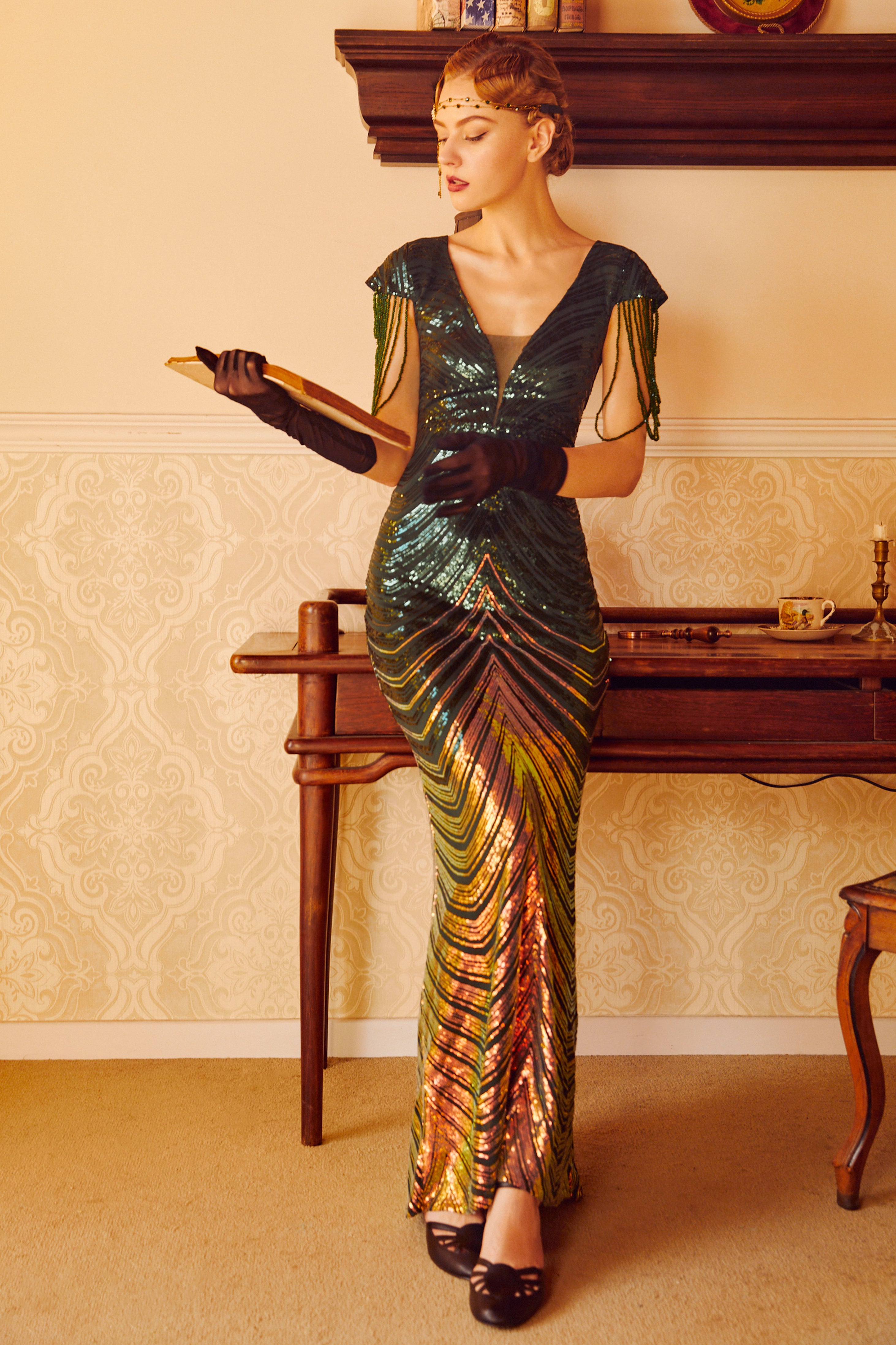 Sheer Scoop Neck Iridescent Sequin Dress | Garkgreen | 2