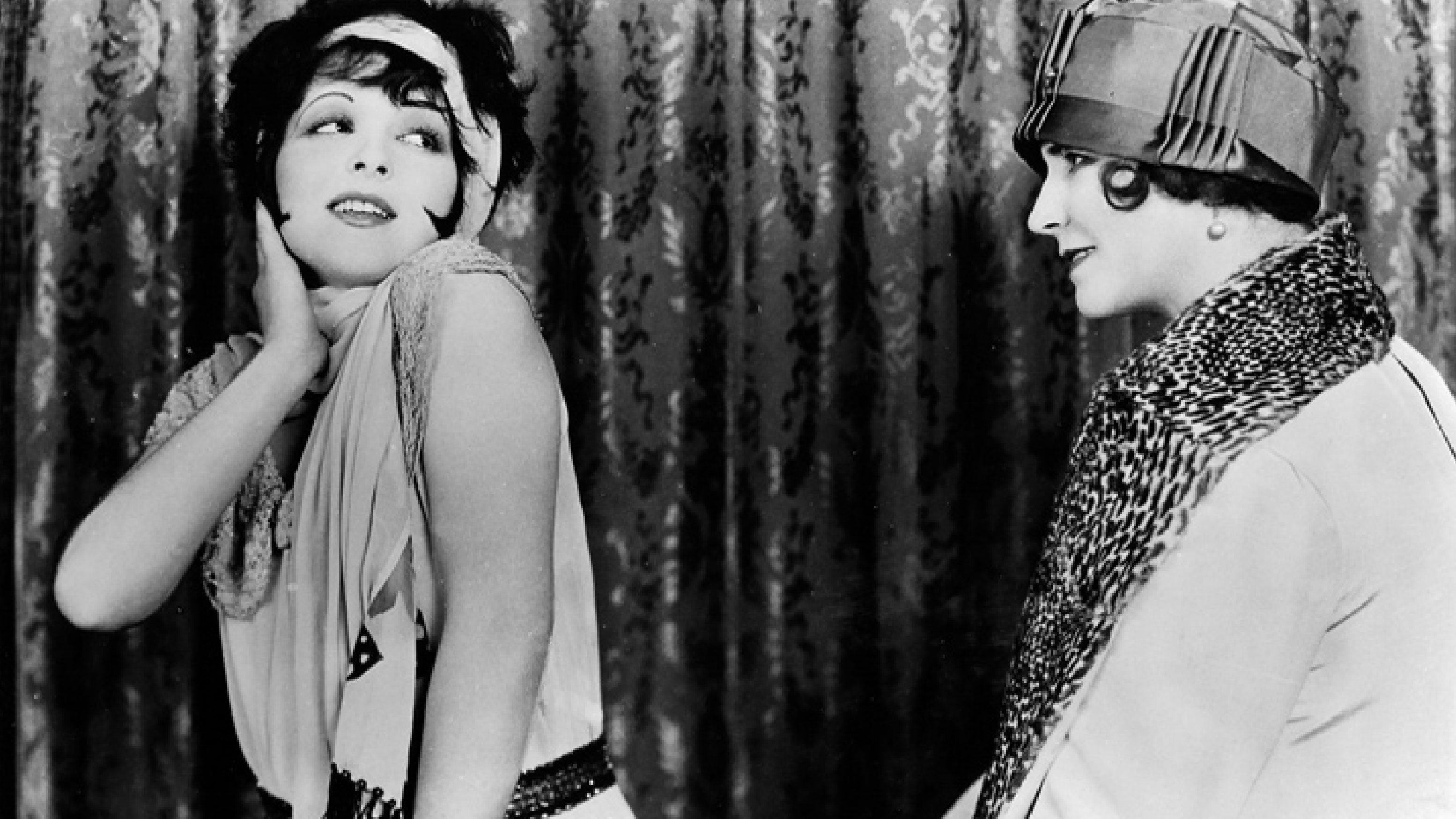 Clara Bow: The Flapper Icon of the Roaring Twenties