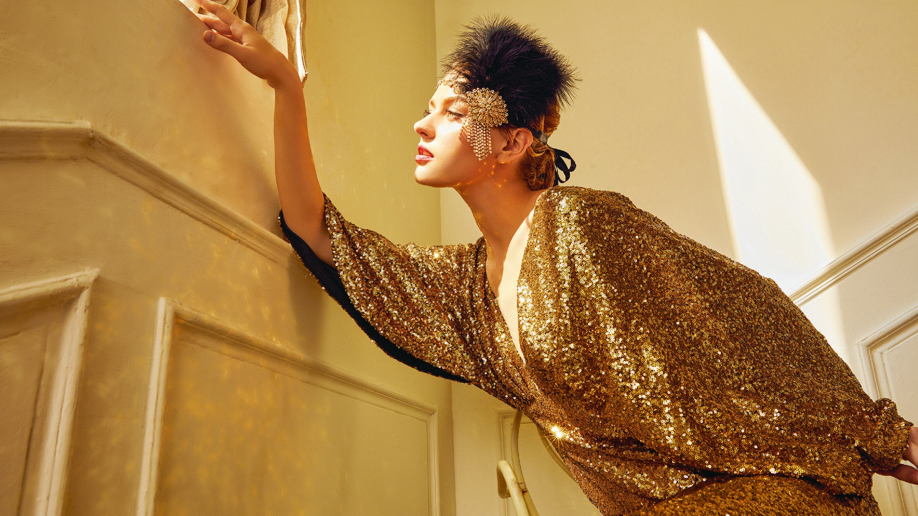 Embrace the Roaring Summer: Unleash Your 1920s Style