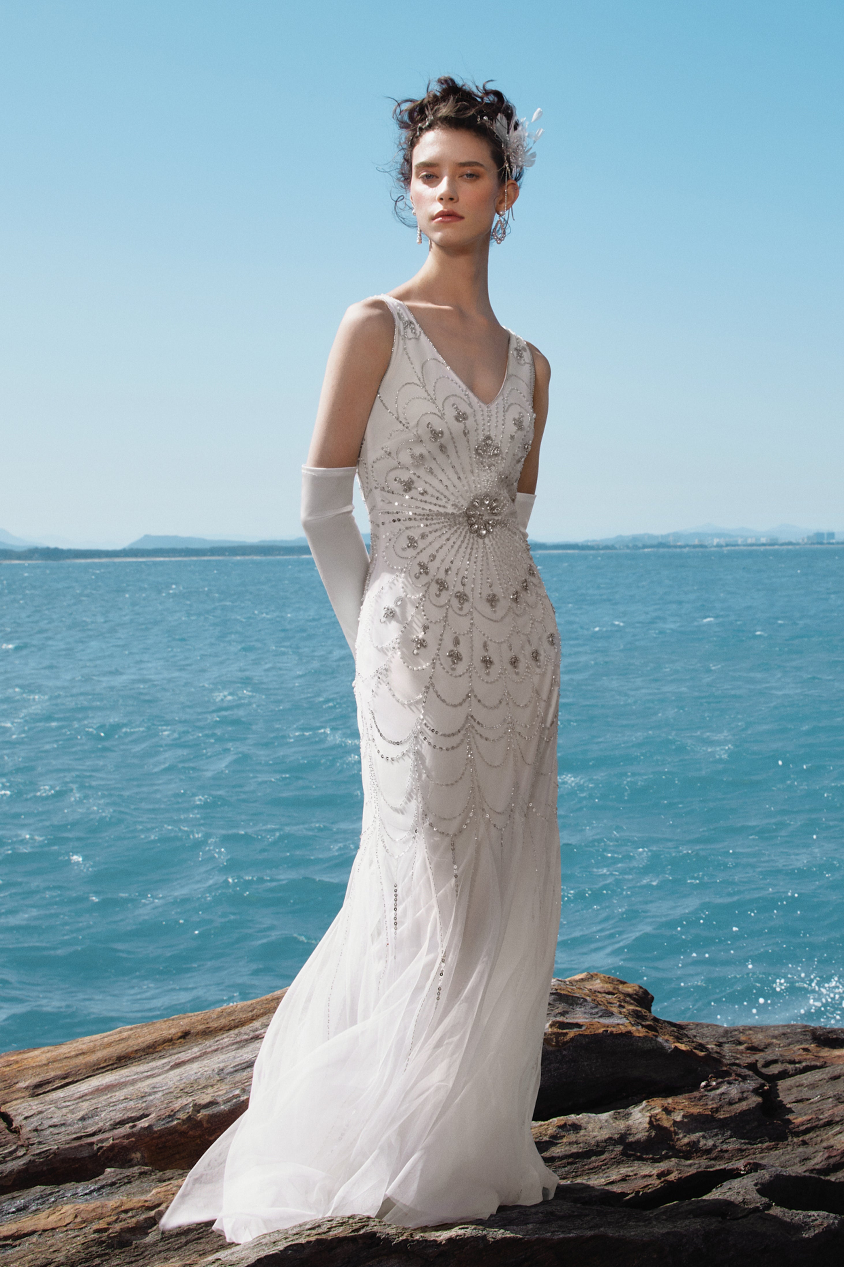 BABEYOND Rhinestone Beaded Mermaid 1920s Bridal Dresses, Vintage 1920s Wedding Gowns, 1920s Evening Dress, White, Size 10