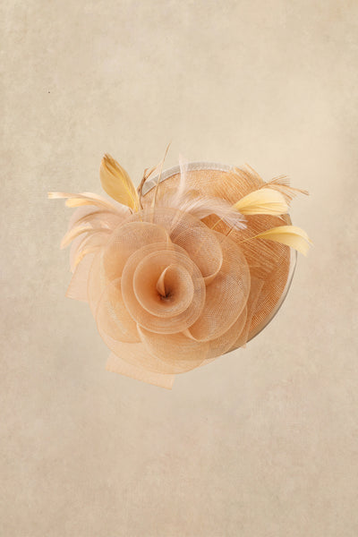 Shop Fascinator Hat - Glamorous Floral Feather Fascinator  display picture 3
