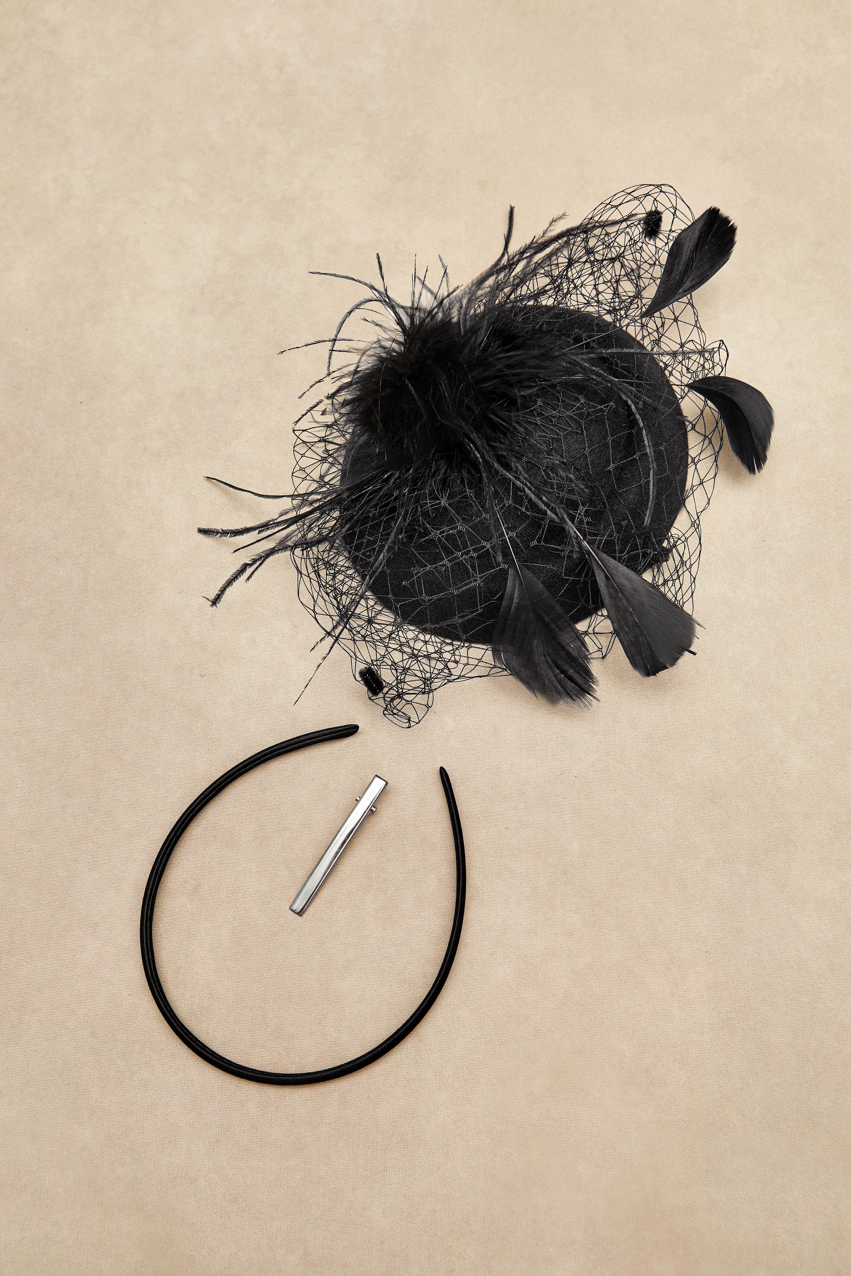 Vintage Feather Veil Fascinator | Black | 2