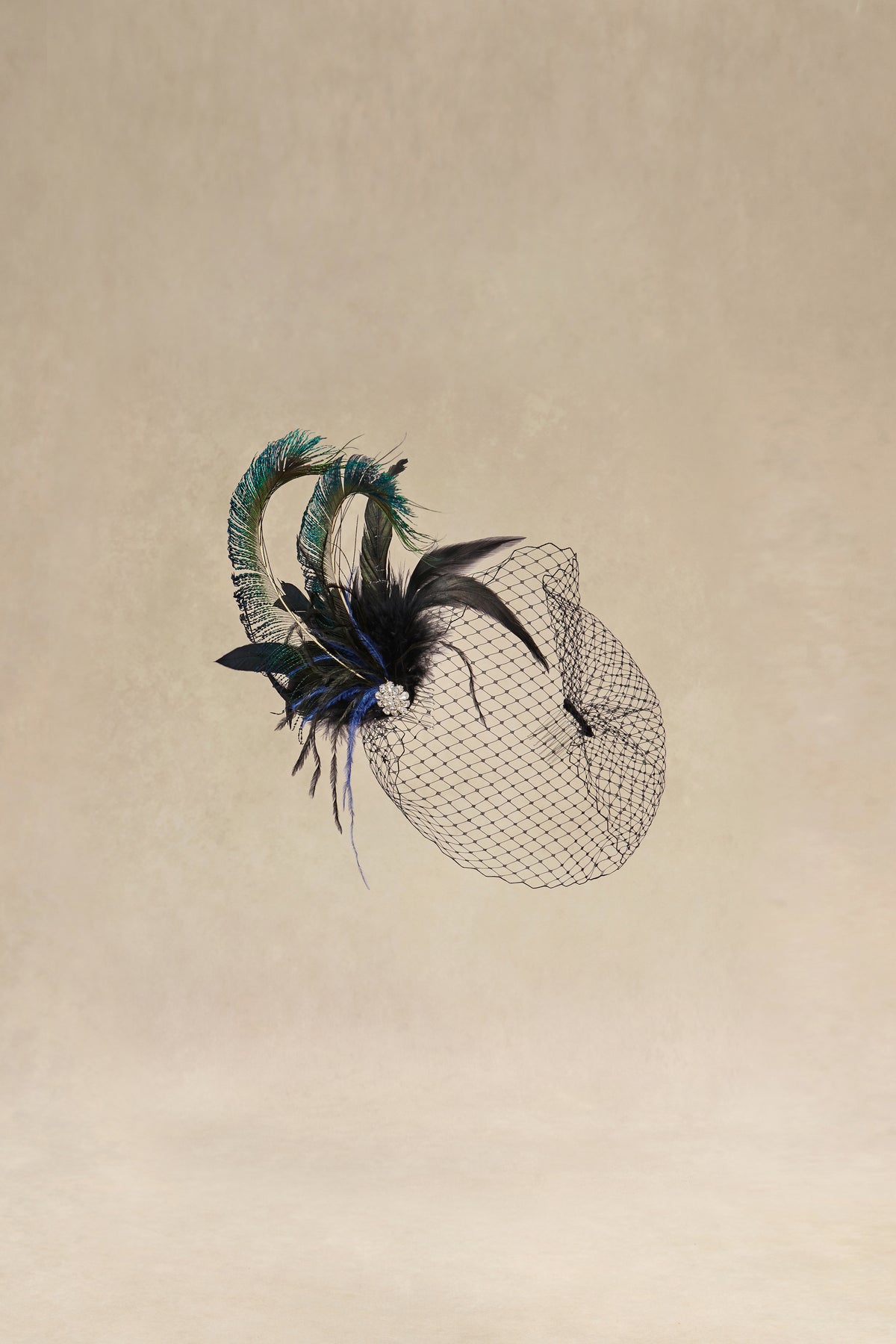 Shop Fascinator Hat - Peacock Tea Party Fascinator | BABEYOND display picture 3