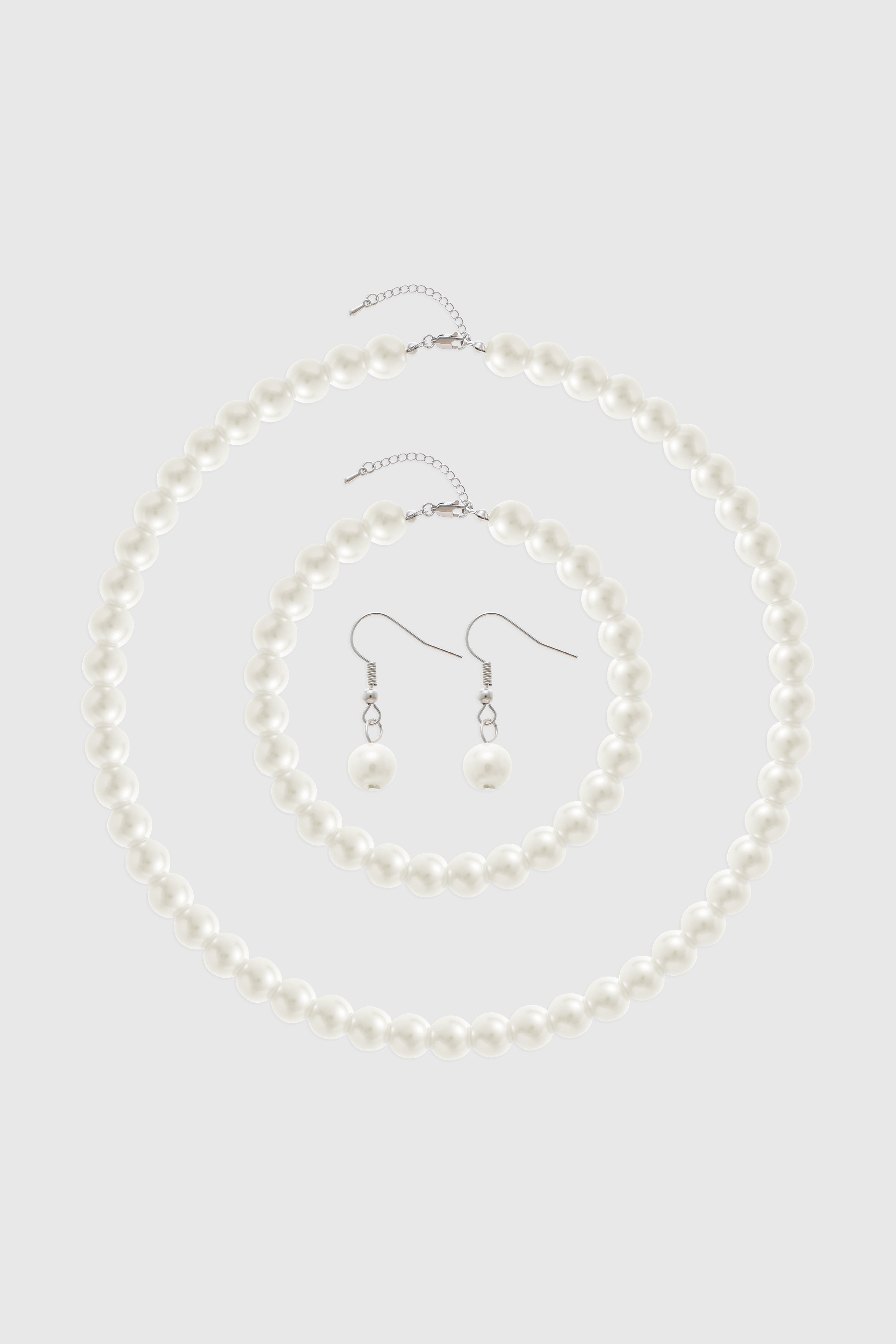 Gorgeous Round Pearl Necklace Set | 1