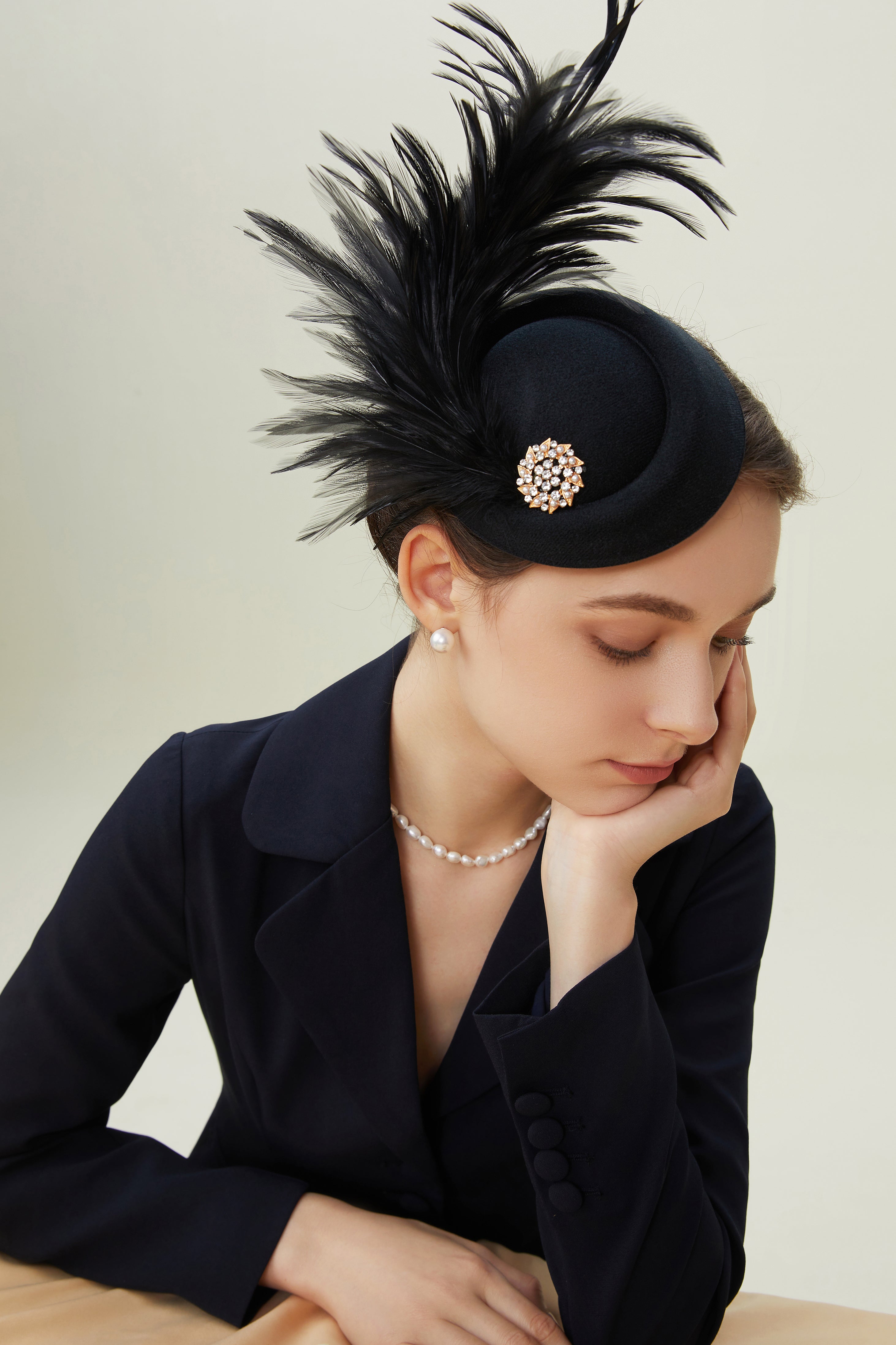 Rhinestone Studded Feather Flapper Fascinator | black | 3